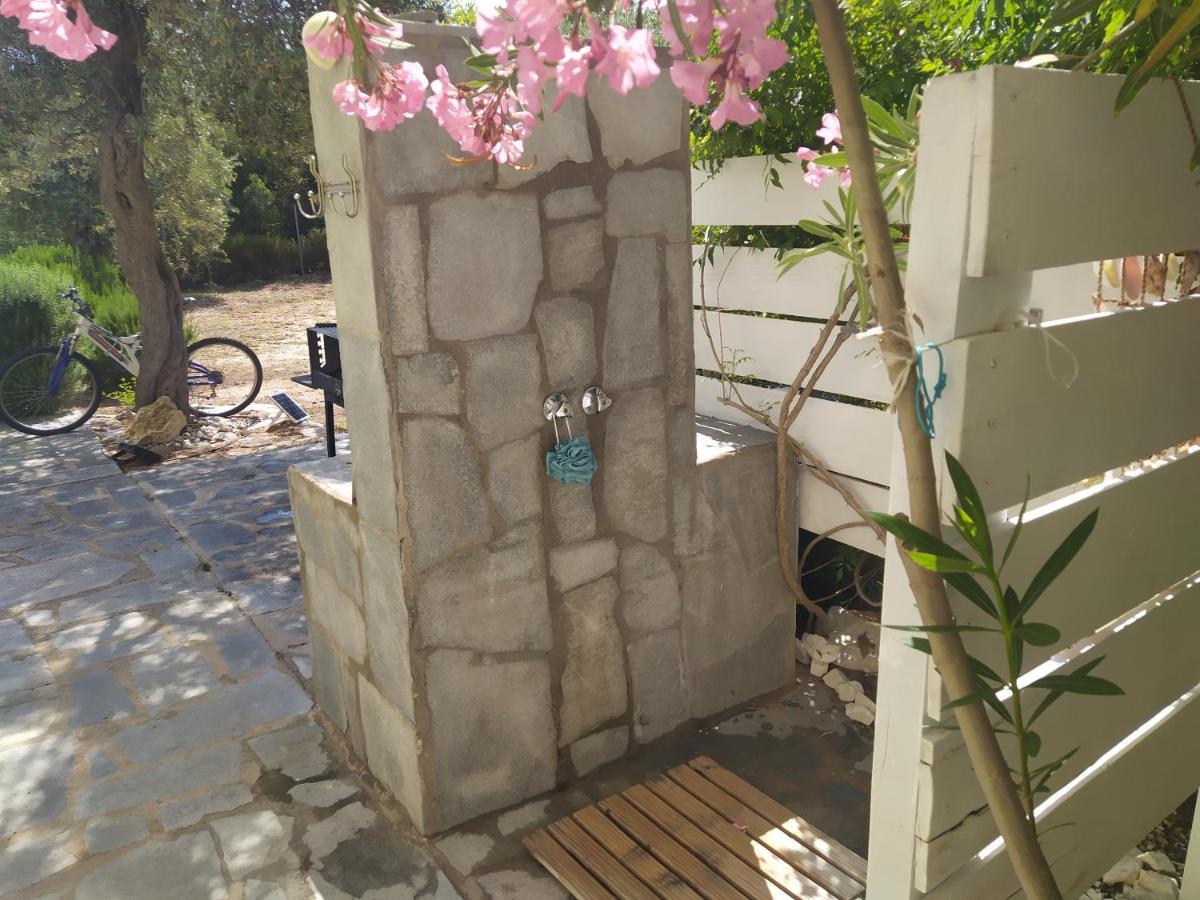 Ambra Villa Astris Bagian luar foto