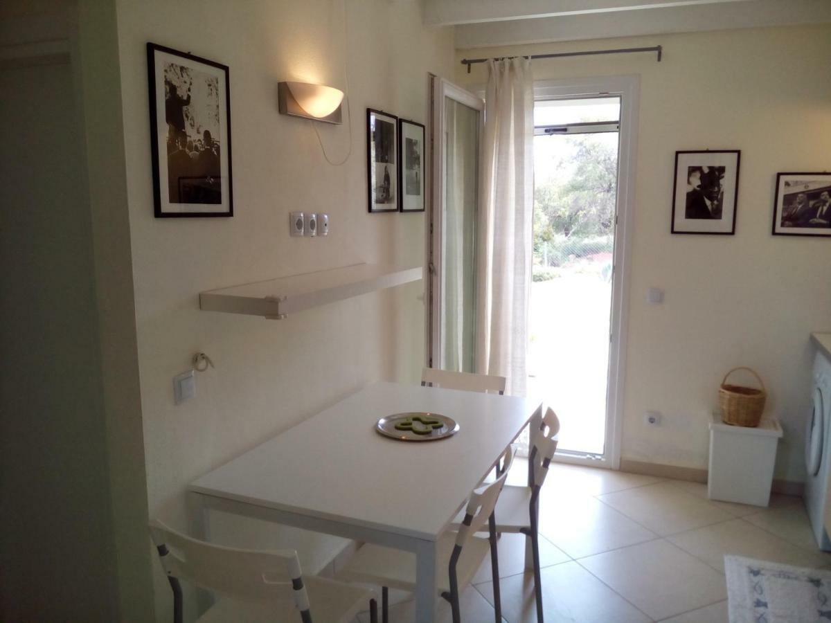 Ambra Villa Astris Bagian luar foto
